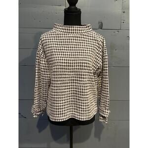 Ann Taylor Small Sweater Boat neck collar